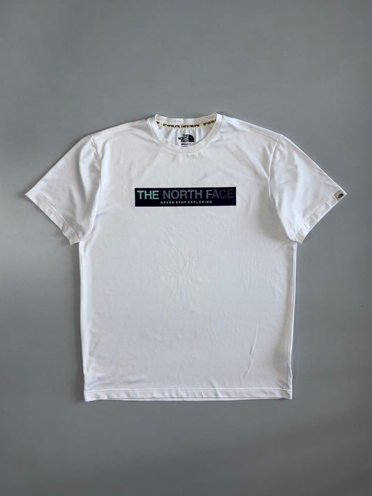 The North Face “Never Stop Exploring” Box Logo Mesh Tee
White Korea Market Edition (L)