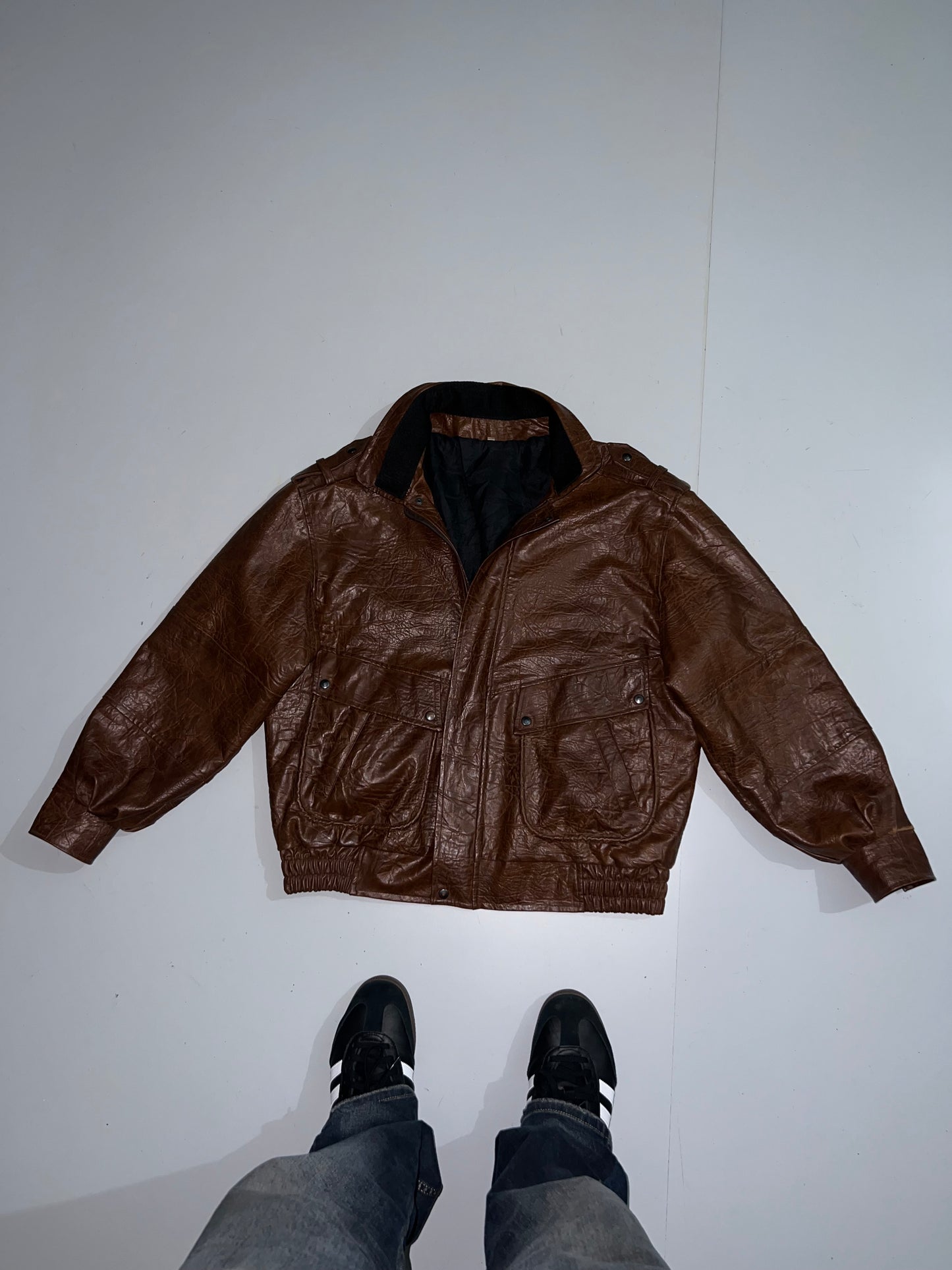 ZSuper Rare Vintage Original Leather Jacket (L)