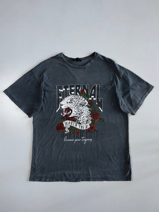New Look “Eternal World Tour” Leopard Rose Graphic Acid Wash Oversized T-Shirt Grey (XL)