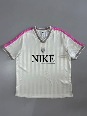 Nike Retro Soccer Jersey – White/Pink Striped (L)