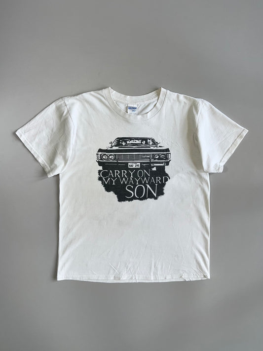 Supernatural “Carry On My Wayward Son” Impala Graphic T-shirt (S)