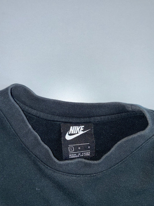 Nike | Club Fleece Embroidered Swoosh Crewneck (L)