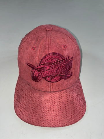Mitchell & Ness Cleveland Cavaliers Burgundy Suede Snapback – Tonal Embroidered Logo, Perforated Brim (Adjustable)