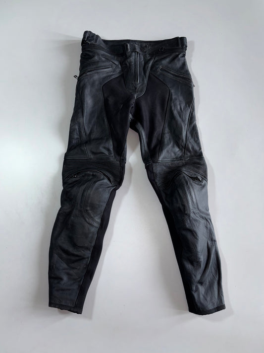 Dainese Black Leather Racing Pants moto pants, Dainese, knee armor pockets (W:30/L:34)