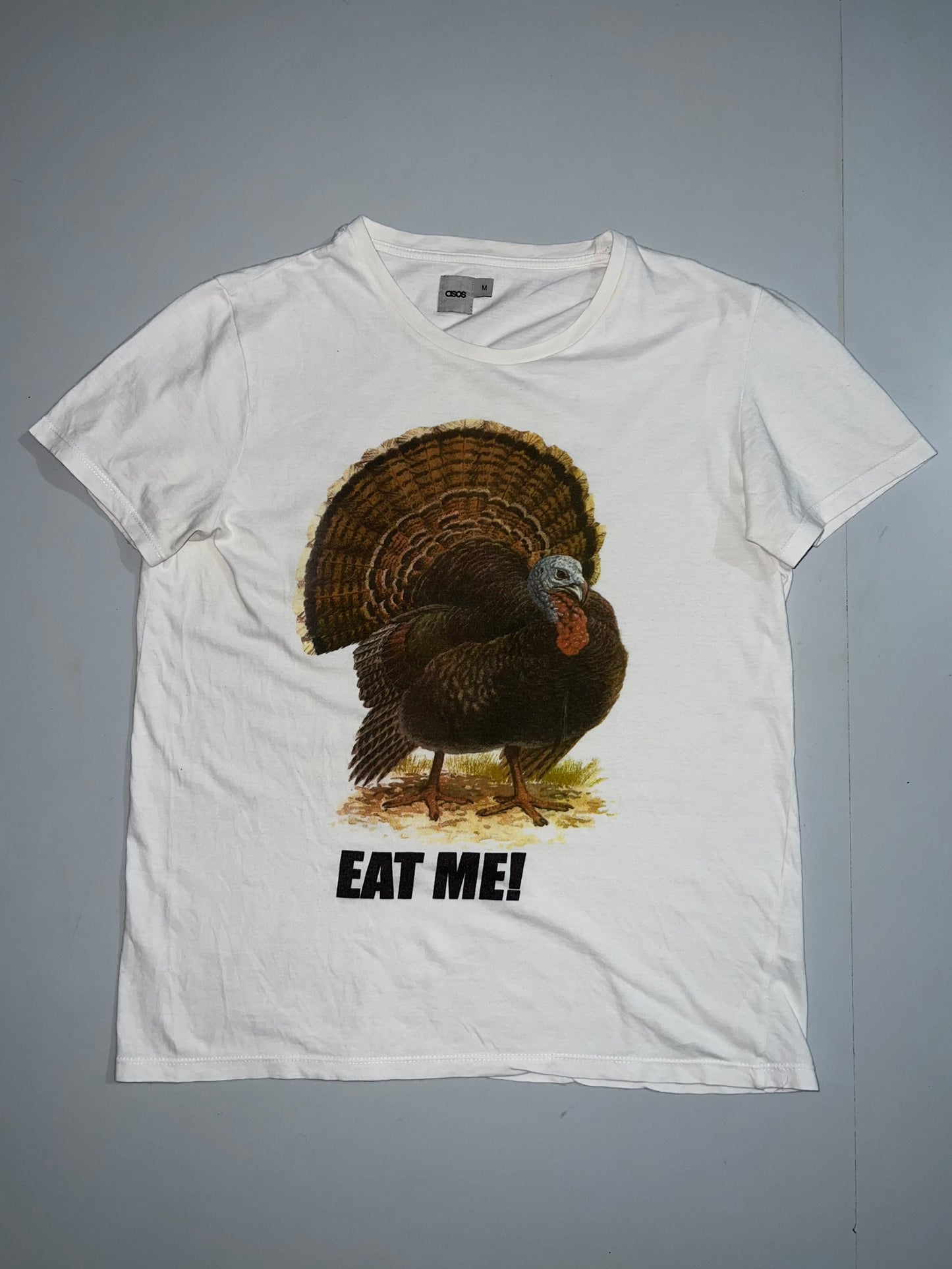 !                                         Asos Tee Size - (M)