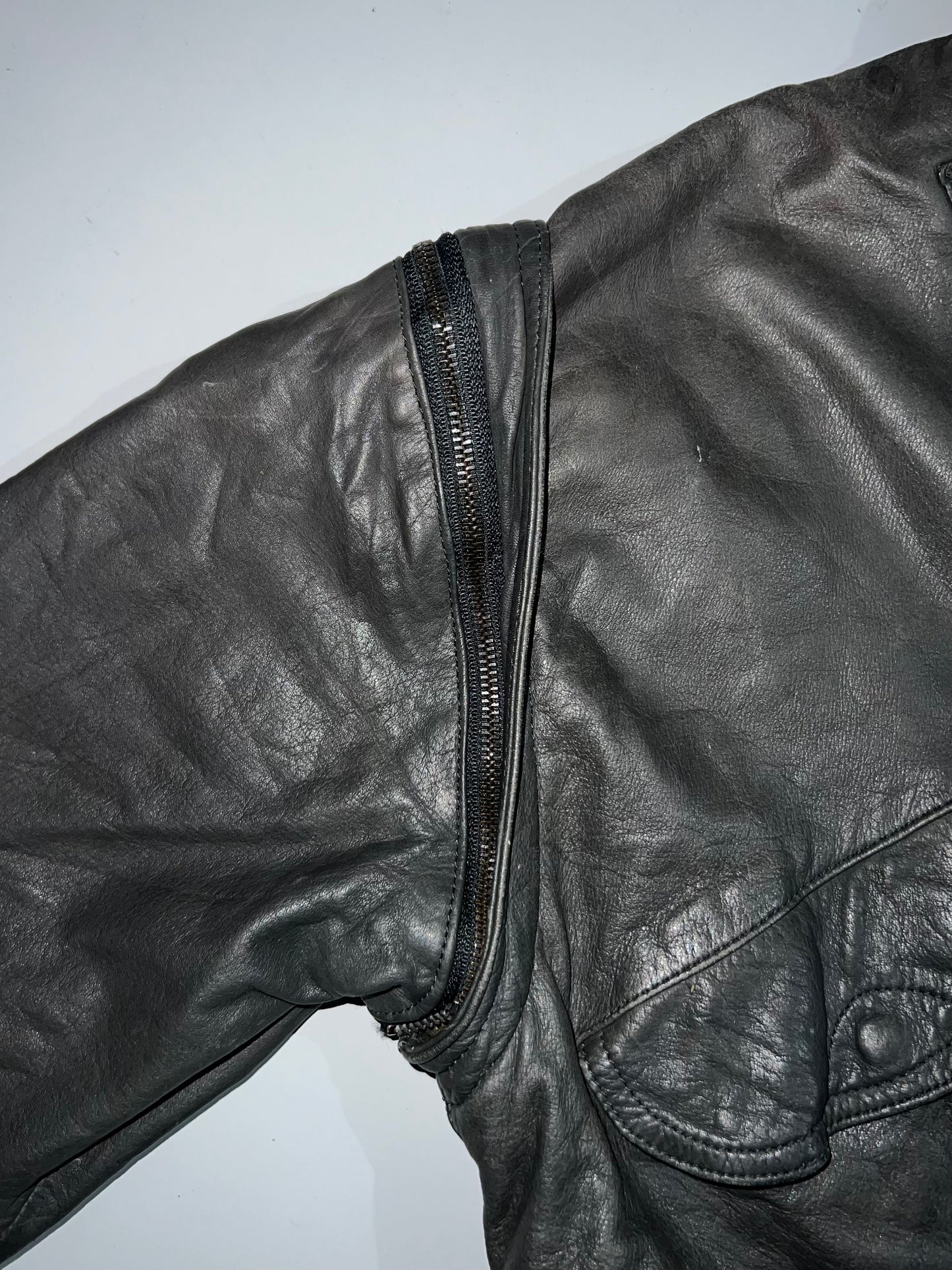 ZSuper   Premium Designer Original Leather (DETACHABLE ARMS) (M)