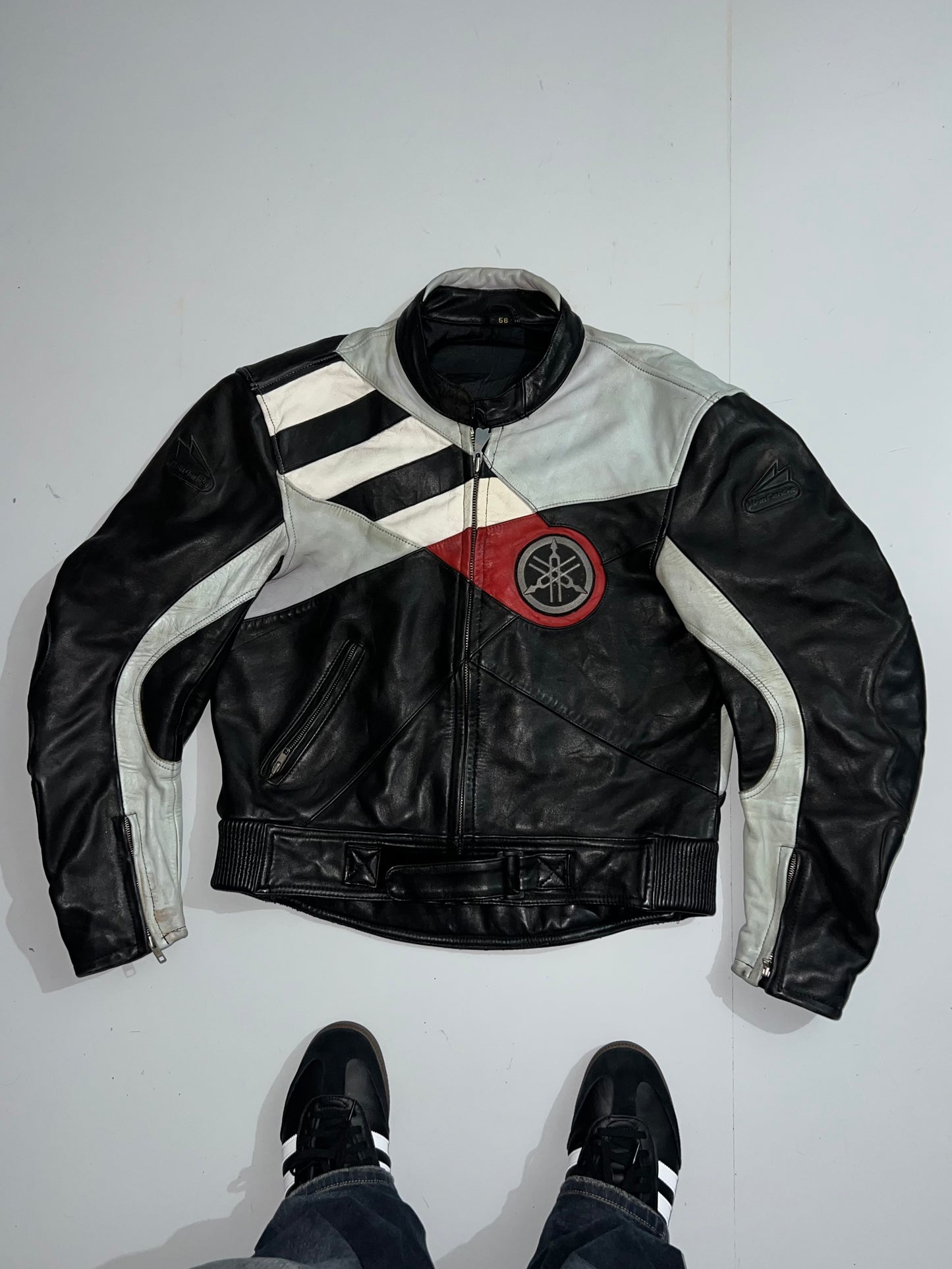 ZSuper Premium Original Racing Leather Jacket (RARE FIND) (PADDED) (M/L)