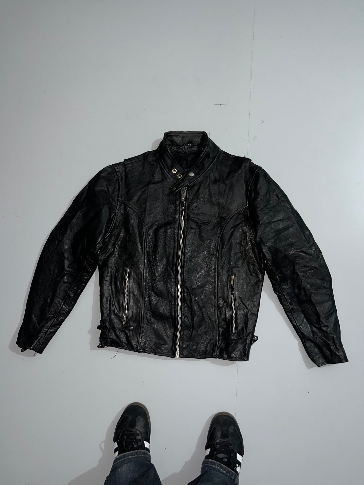 !              Super Rare Original Leather (S/M)