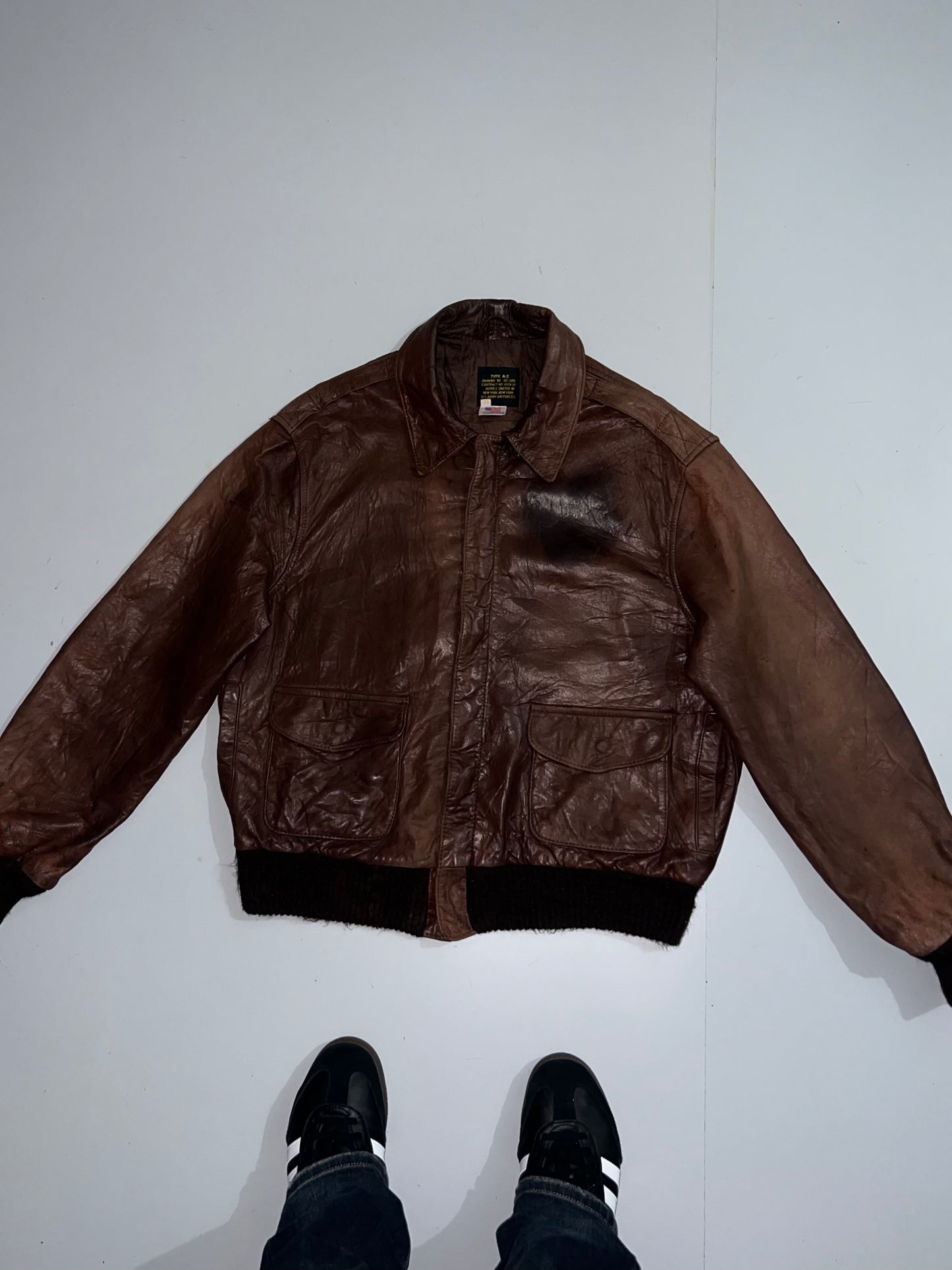 ! ! ! ! ! Avirex Type A-2 Leather Jacket (L)