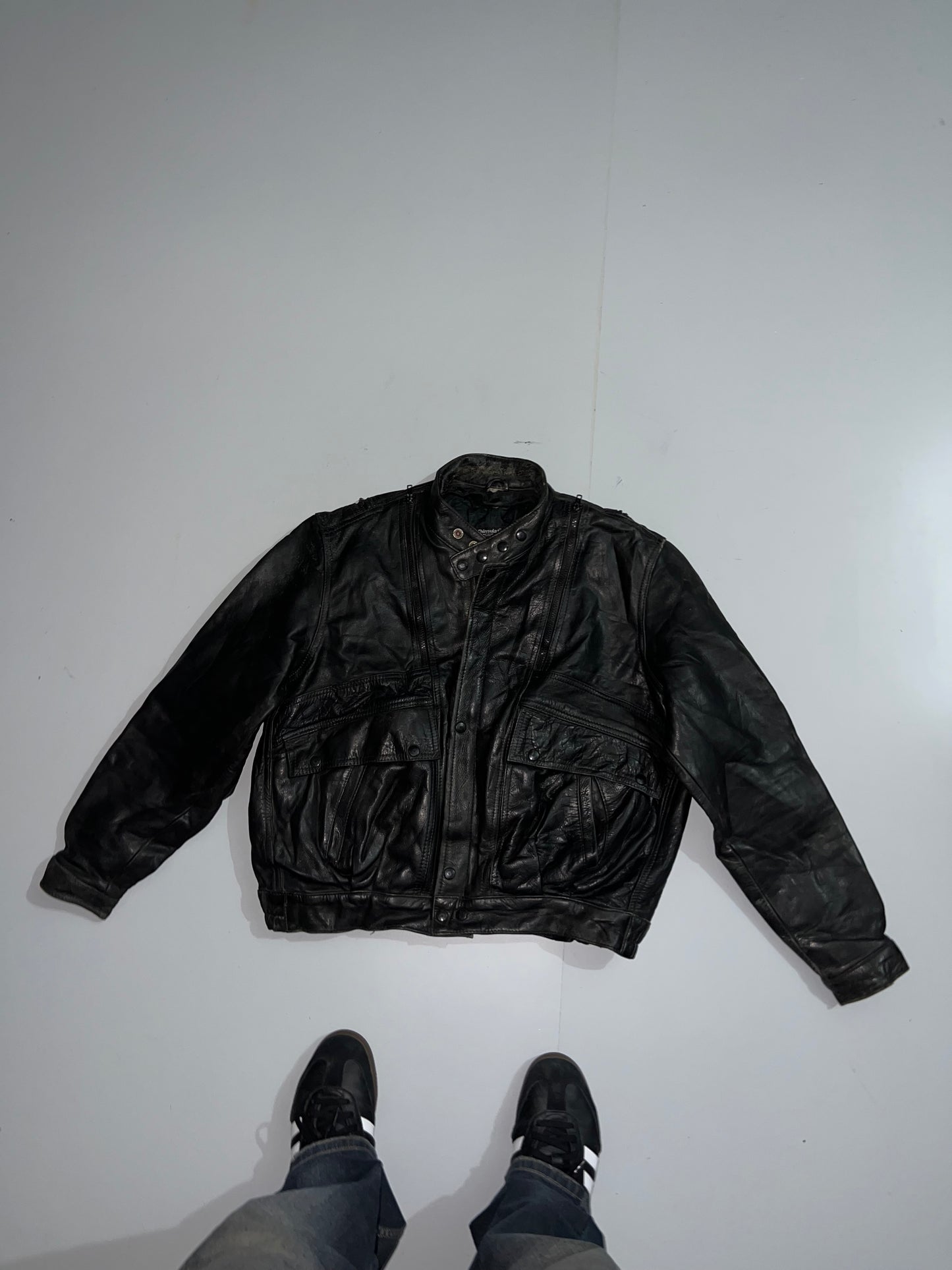 !        Super Rare Original Leather Jacket (Many hidden pockets) (L)