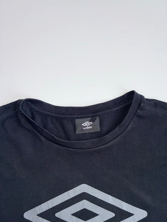 Umbro Logo Print T-Shirt – Black size (2Xl)