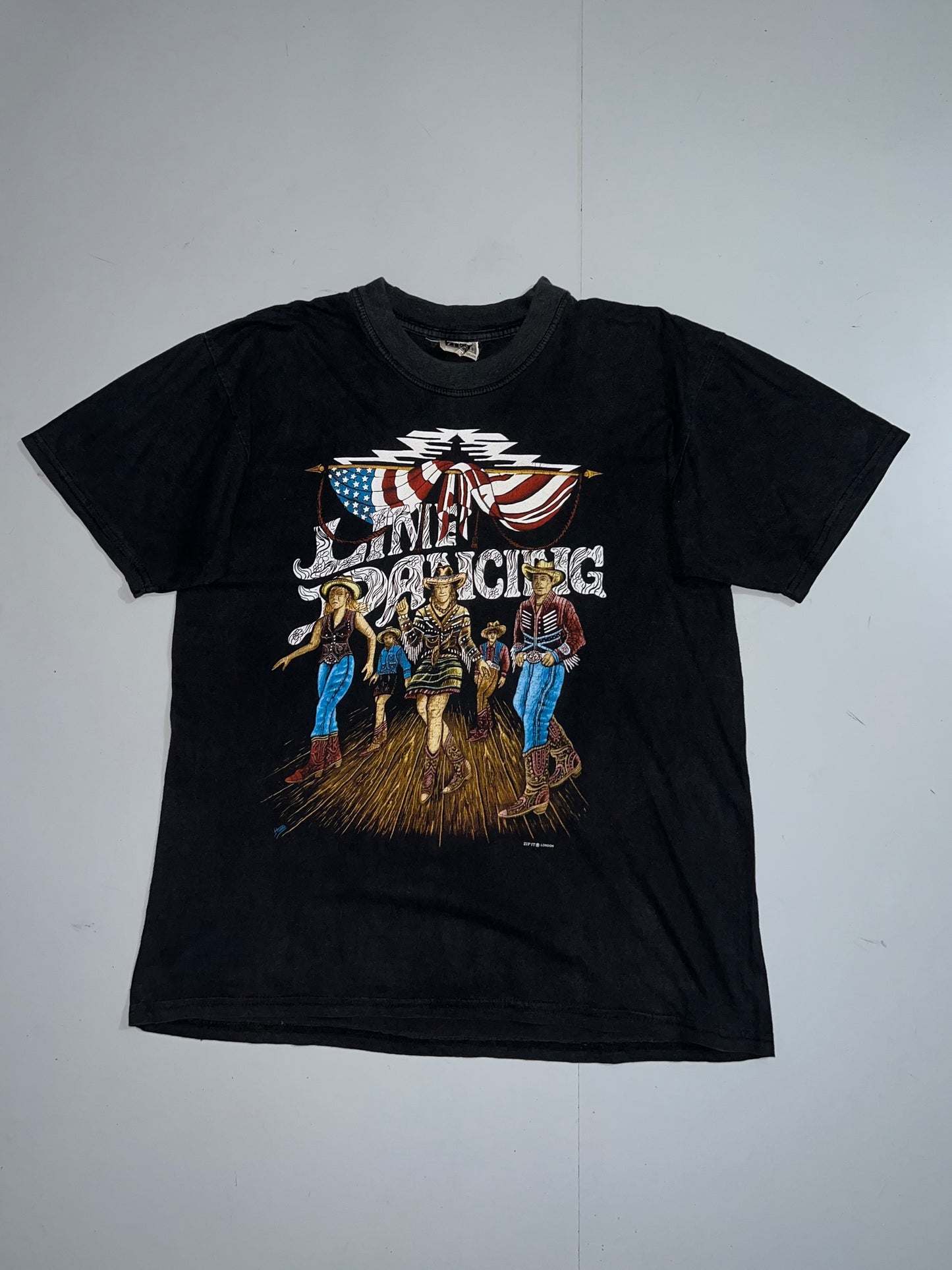 !                                                                    Vintage Rare tee (XL)