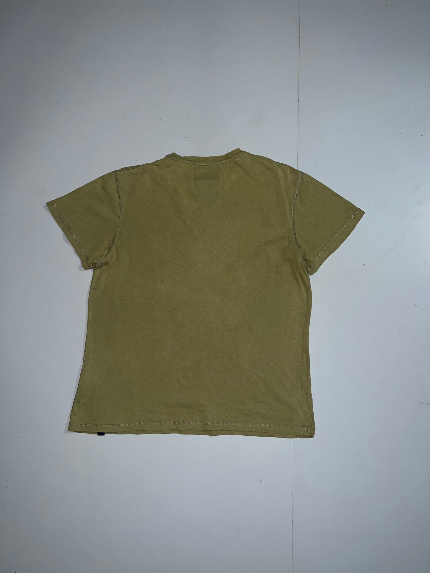 !                                                                        Rare Joe Browns Lucky strike Pin up tee (M)  (RARE FIND)