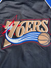 Vintage Reebok Philadelphia 76ers NBA Team Jacket – Black & Royal Blue (2XL)