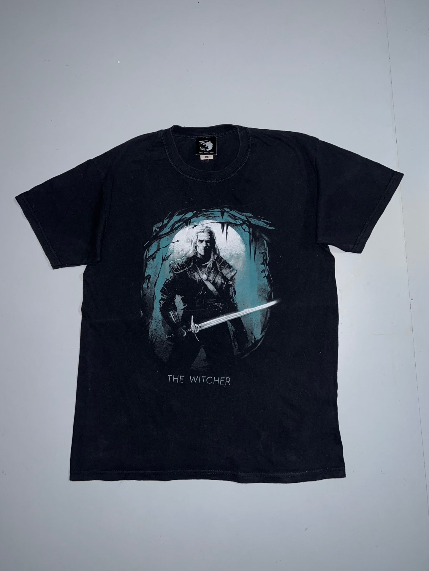 !                               Witcher Netflix Authentic Tee Size (S)