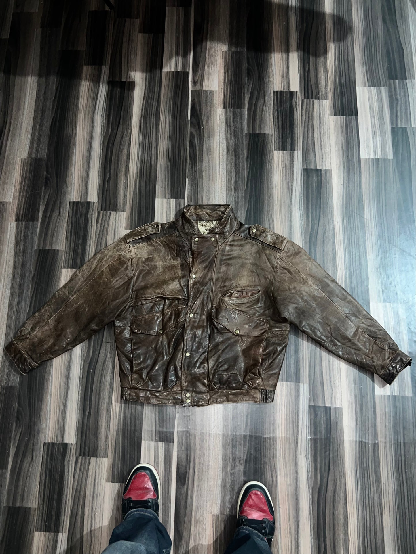 ZPremium Leather (Buy one get one free) can fit - S/M/L