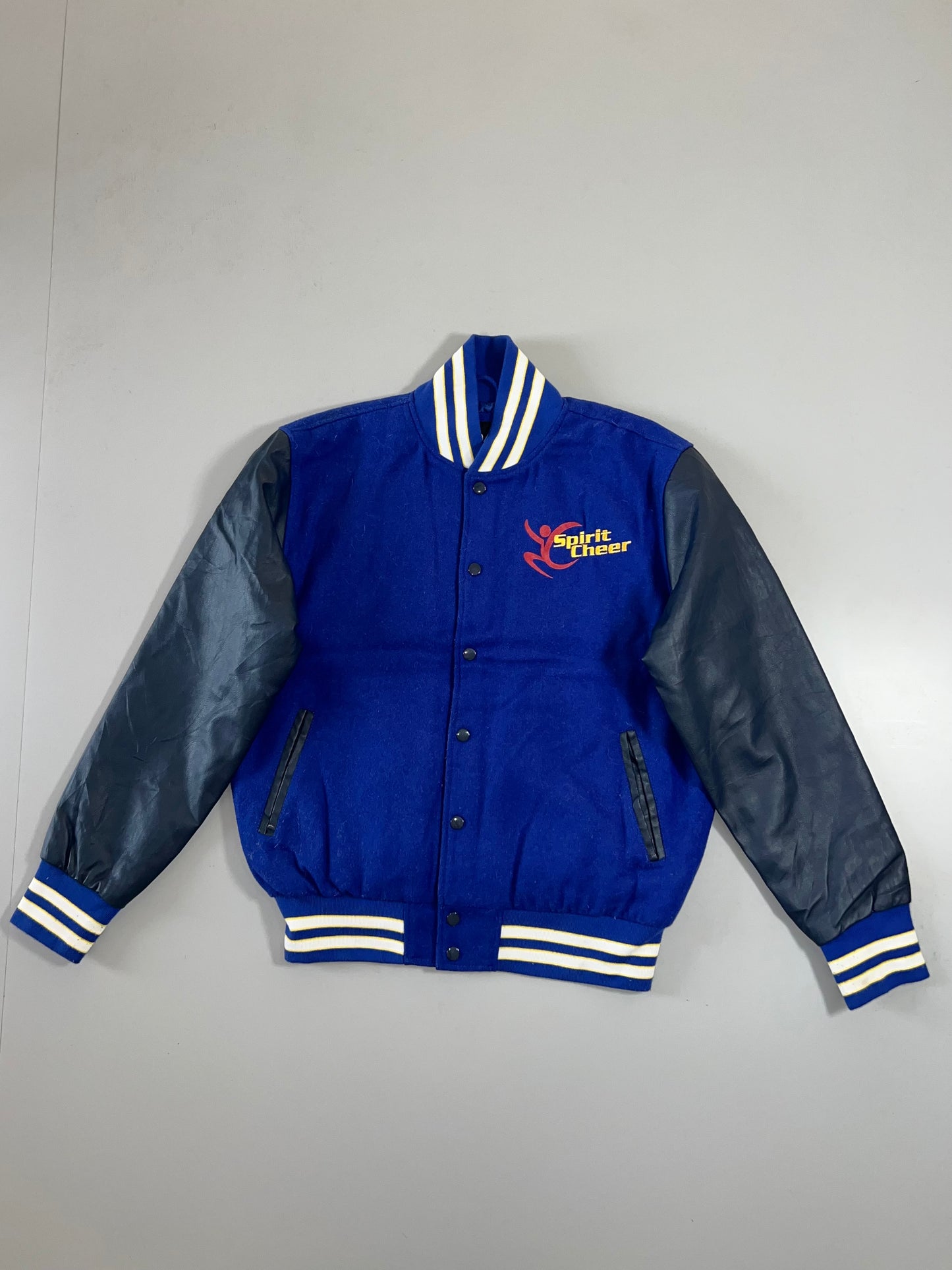 !                                Super Premium Varsity Jacket Og leather Sleeves (M/L)