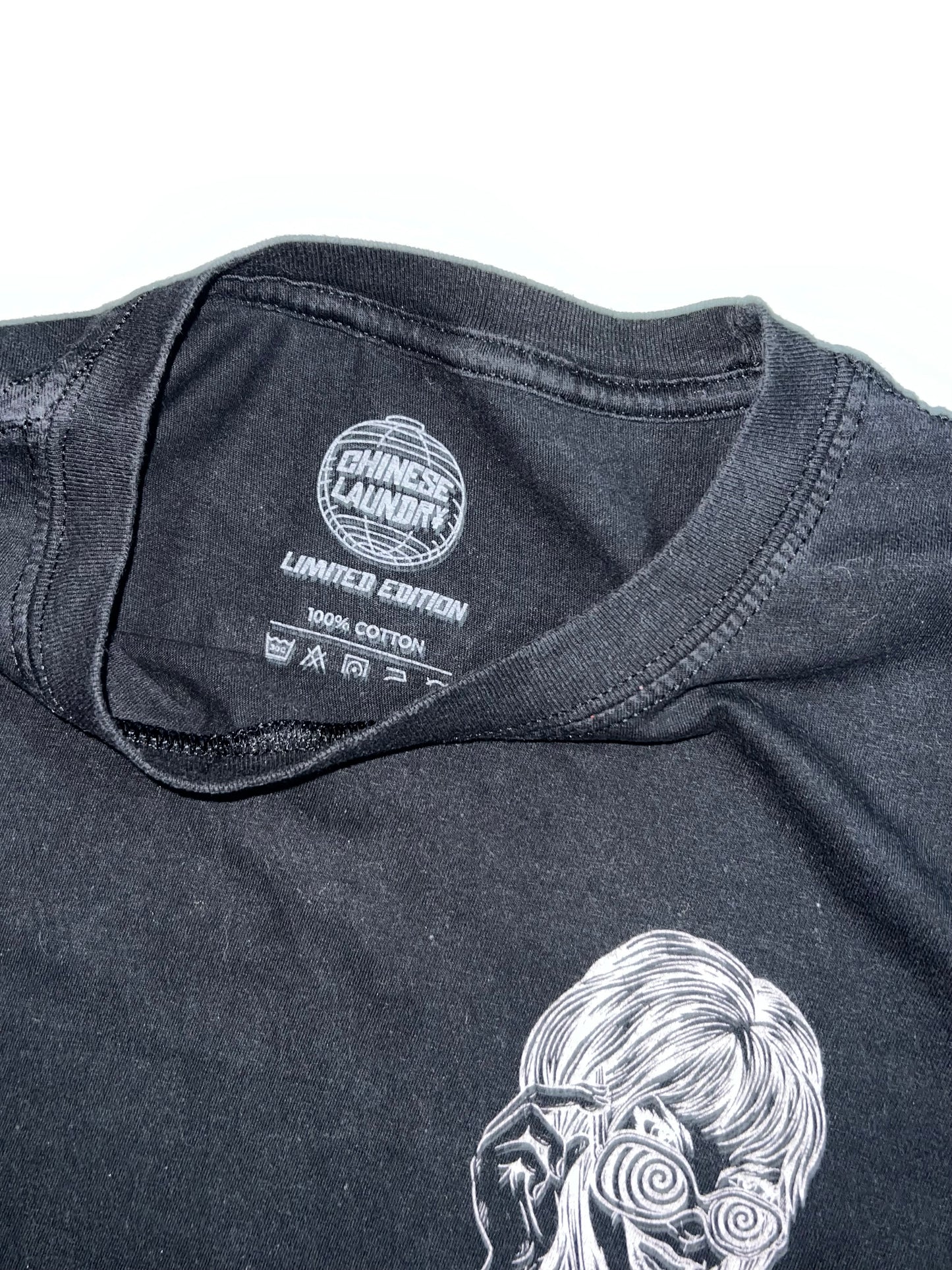 !                                                                      Premium Vintage tee Chinese Laundry Original (L/XL)