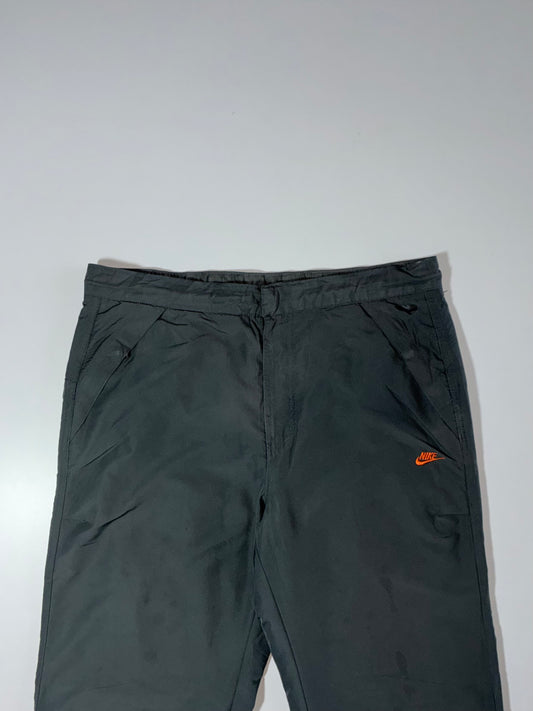 Nike Vintage Nylon Track Pants (W:34|L:41)