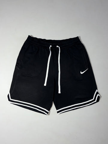 Vintage Nike Black Mesh Basketball Shorts (W:32) (L:20)