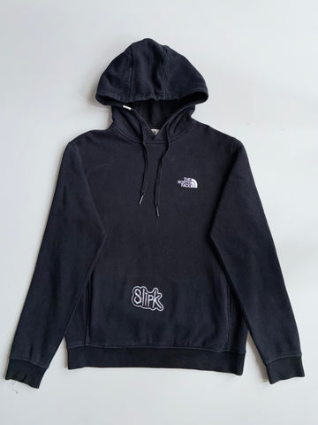 The North Face Black Pullover Hoodie – Embroidered Logo (M)