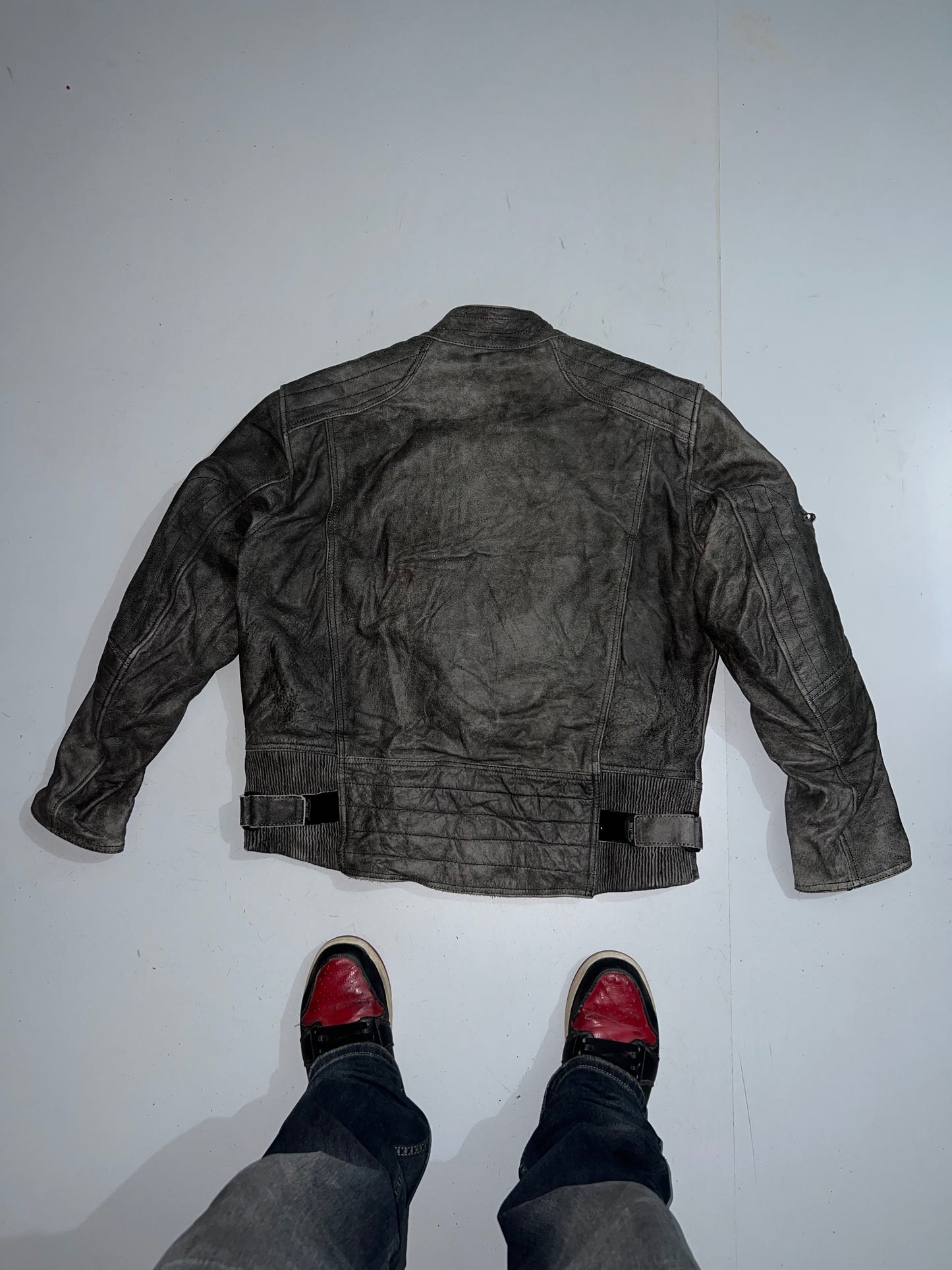A *Super Premium Original Leather (XL/2XL) with extra  padding
