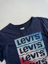 Levi’s Wavy Repeat Logo Graphic T-Shirt (XS)