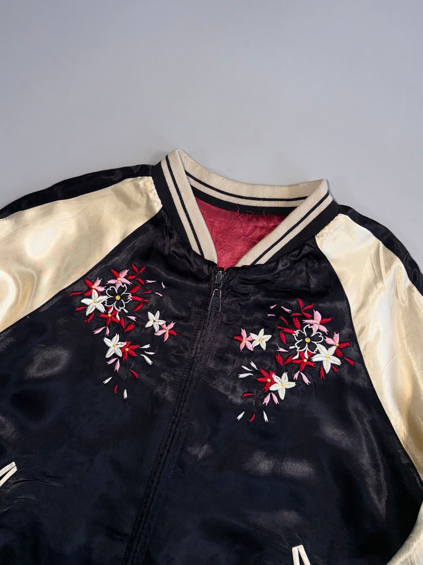 ZReversible Japanese Floral Fully Embroidery Satin Bomber RARE (S/M)