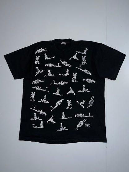 !                                                             Rare Find 90's skeleton s* x Position tee  size - (XL)