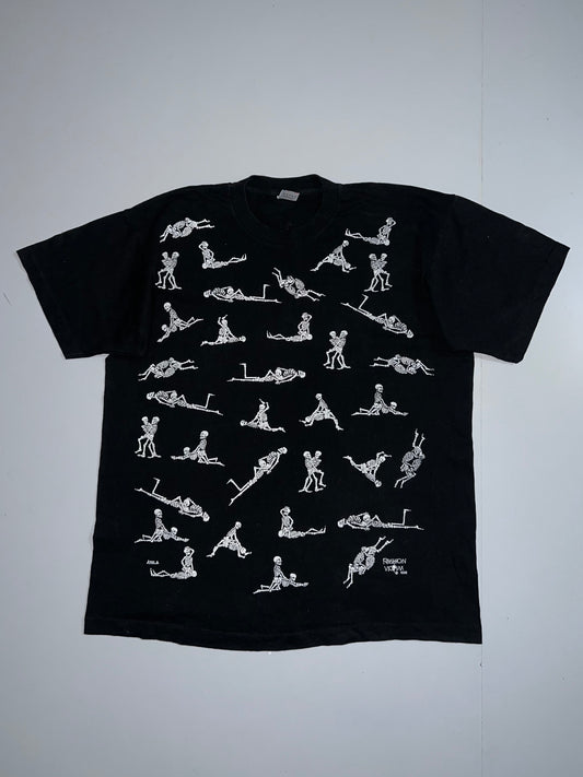 !                                                             Rare Find 90's skeleton s* x Position tee  size - (XL)