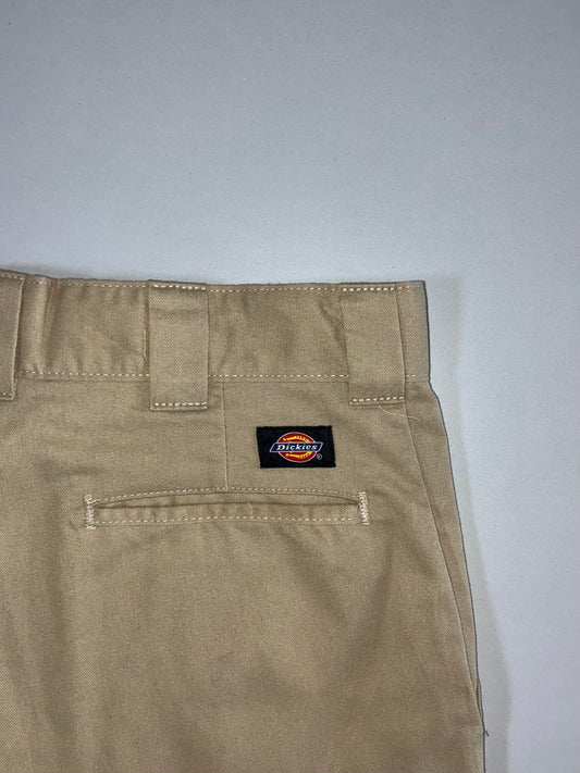 Dickies | Regular Fit Chino Shorts Khaki | (W:32 L:21)