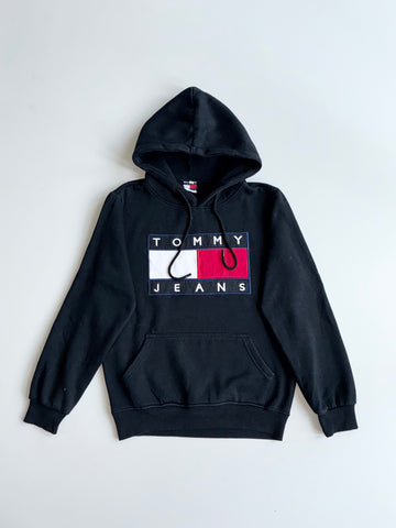 Tommy Jeans Flag Logo Pullover Hoodie – Black (S)