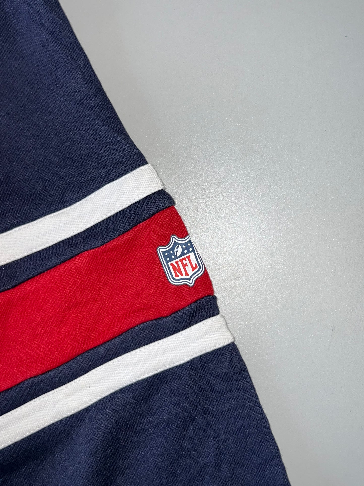 !                                                                                                                                       NFL PATRIOTS (RARE) Original Authentic Hoodie (XL/2XL)