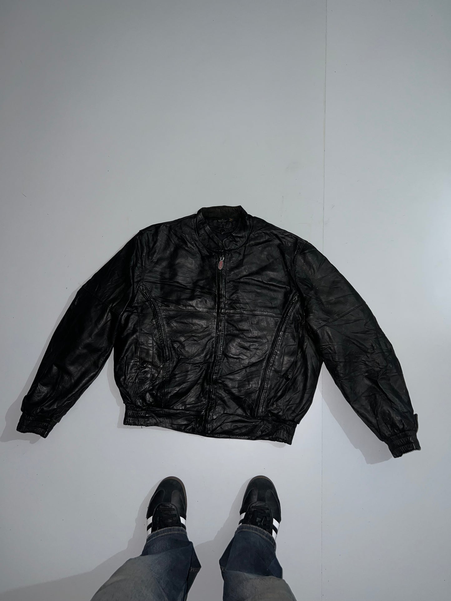 ZSuper Premium Original Leather (L/XL) (Many hidden pockets)