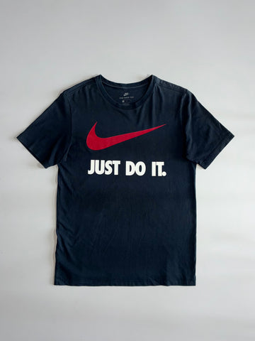 Nike “Just Do It” Graphic Tee – Black, Red Swoosh, Men’s (M)