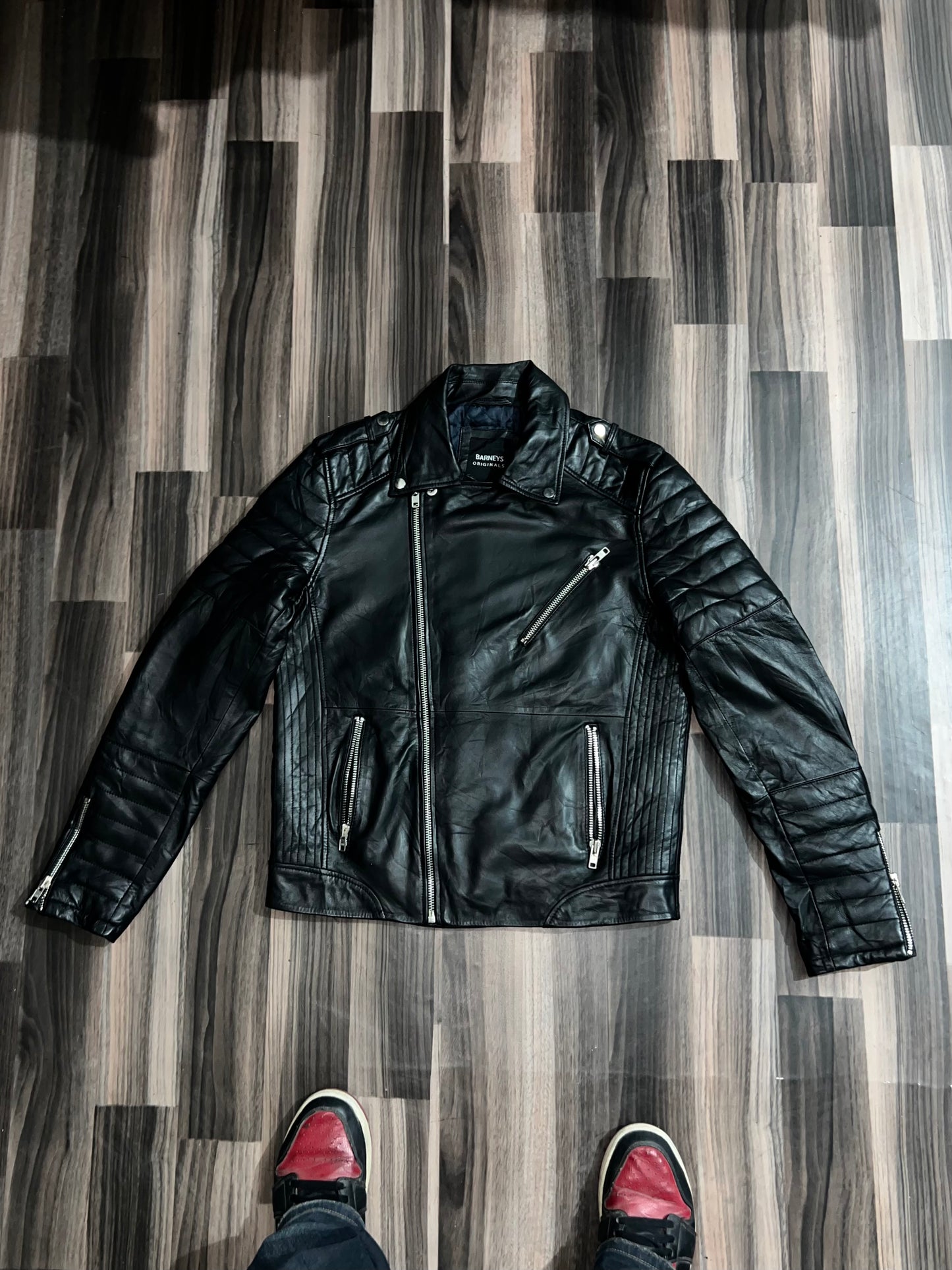 ZPremium Leather (Buy one get one free) M/L