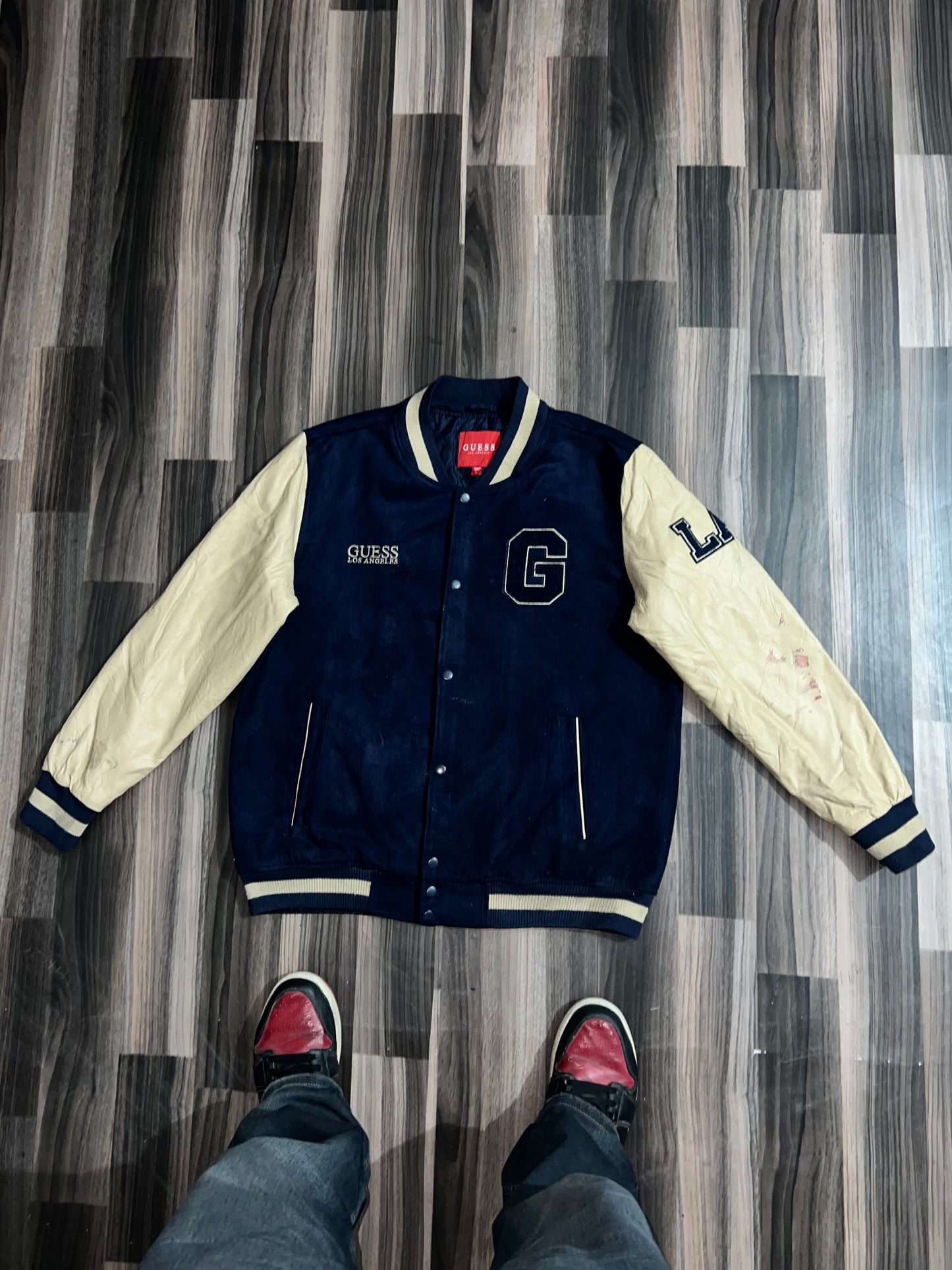 Z Ultra Premium Guess Original leather Sleeve Jacket (L) can also fit (M)