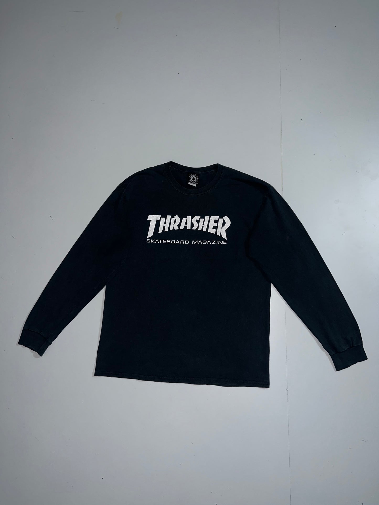 !                                                      Thrashers Authentic Fullsleeves Size - (L)