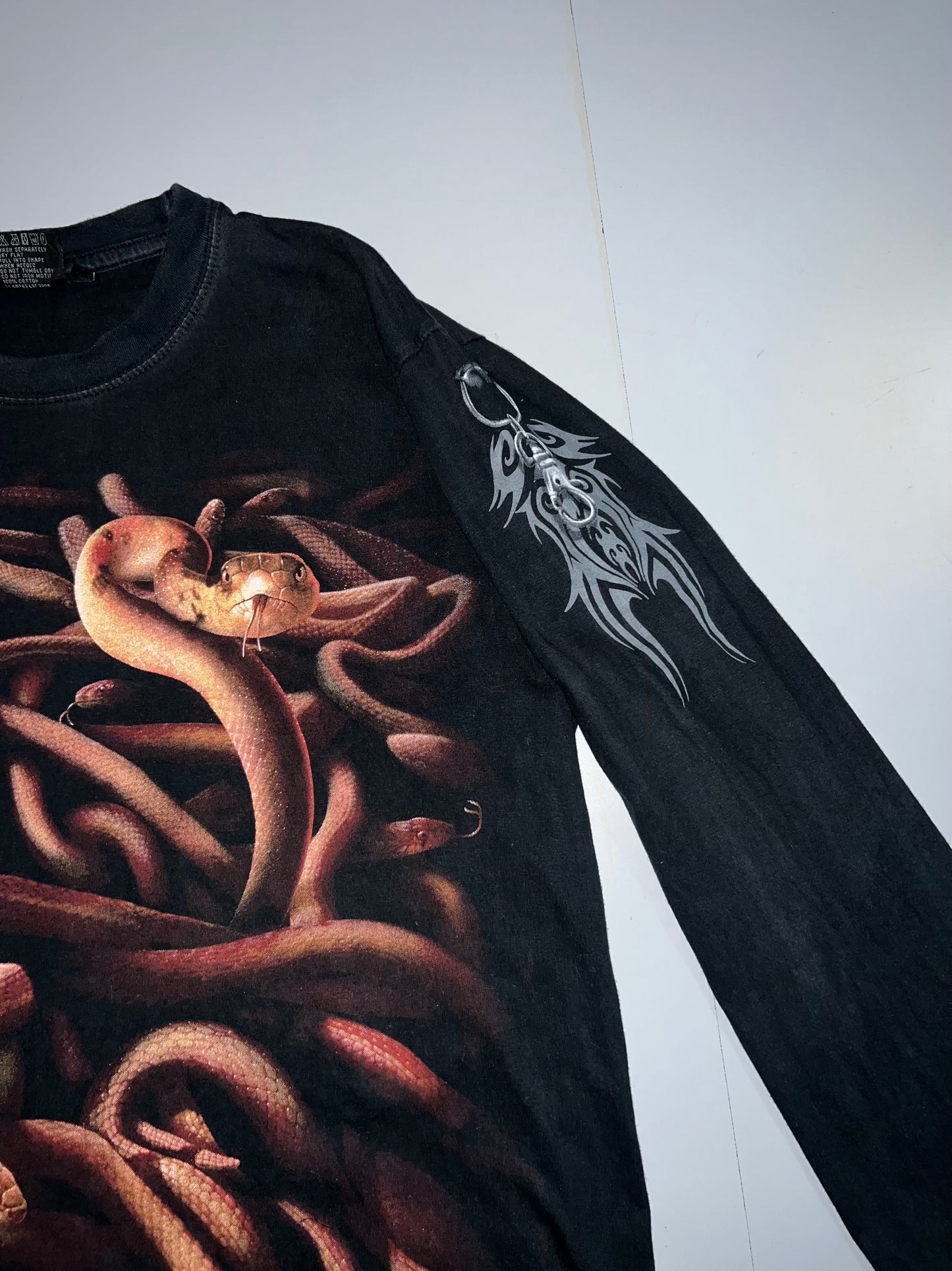 !                                             Spiral 'Snake Pit' Long Sleeved T-Shirt (GOTHIC) Size - (M/S)