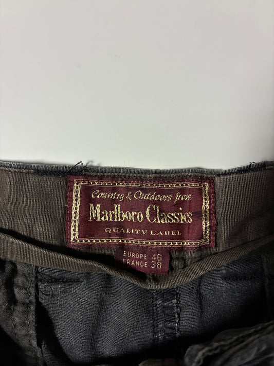 Marlboro Classics Black Pleated Chino Shorts (W:30) (L:21)