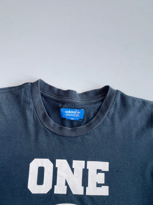 Vintage Adidas Premium Original T-shirt (S)