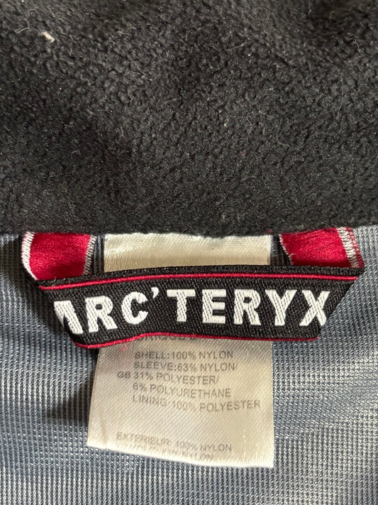 Arc’teryx Bird Logo Fleece Full-Zip Jacket Black  Zip pockets, mesh lined (L)