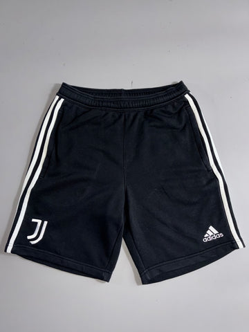 Juventus Adidas Training Shorts (L:19 W:28 )