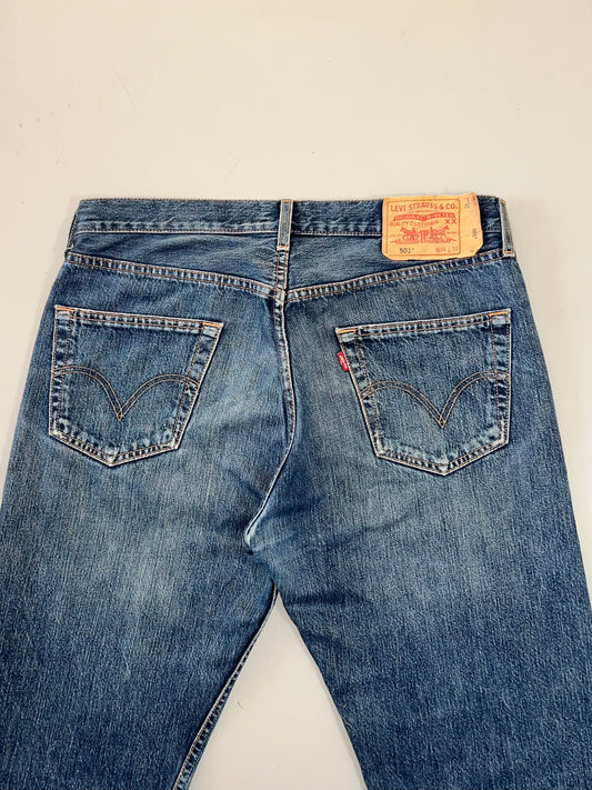 !                                                                                                                                      Levis 501 Original (RARE) Denim W-34 L-40