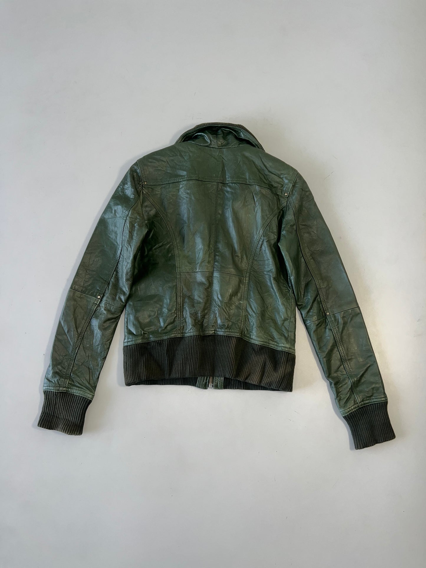 !                                                                                                                                                                                        Bershka Otiginal Leather Jacket (RARE) (XS)