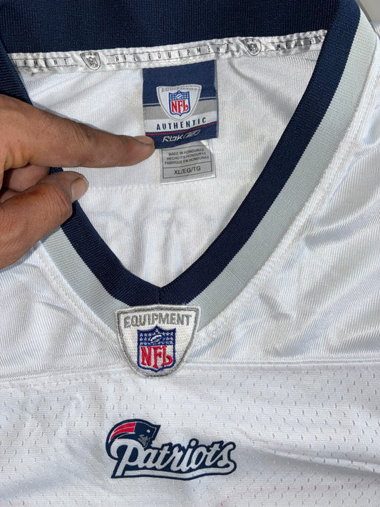 NFL Reebok | New England Patriots #81 Jersey | White Navy (2XL)
