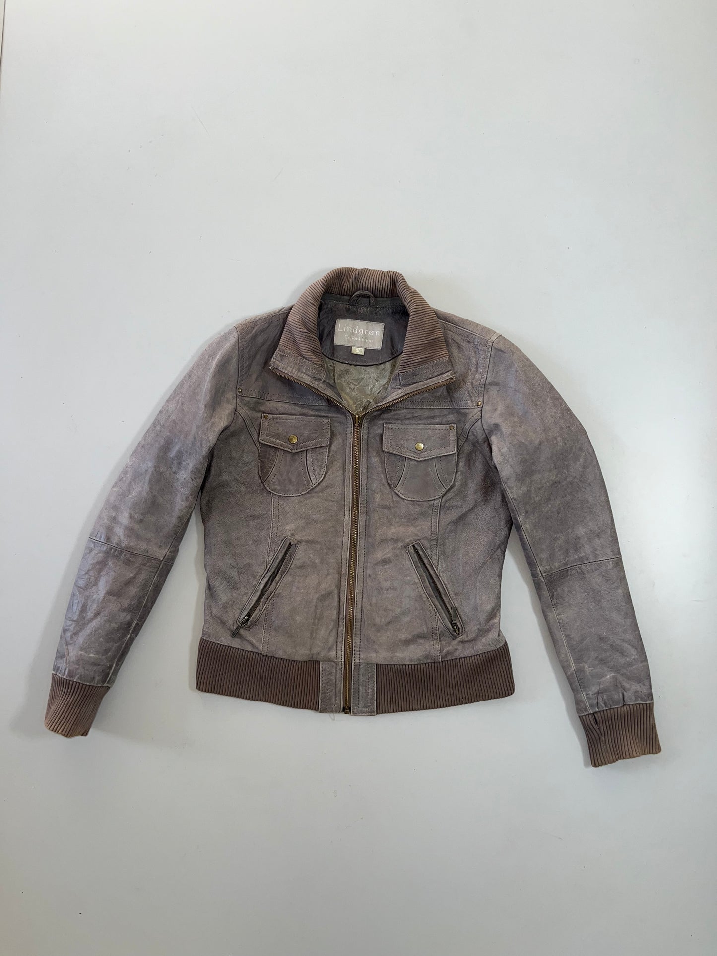 Z                                        Super Premium Original Leather (XS/S)