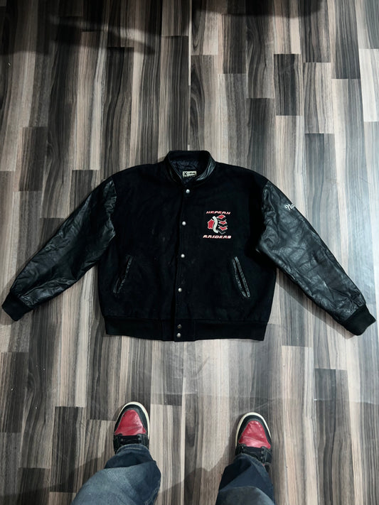 ZPremium Leather(Buy one get one free) M/L Defect from cuff