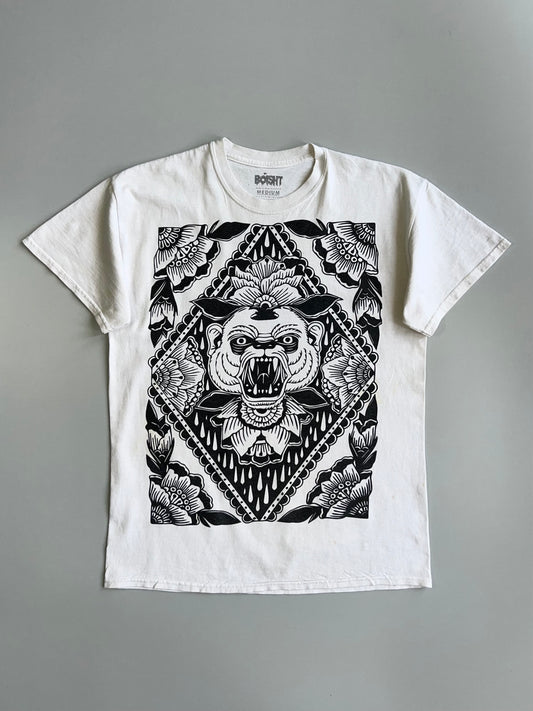 Boisht | Tattoo Flash Bear Graphic T-shirt (M)