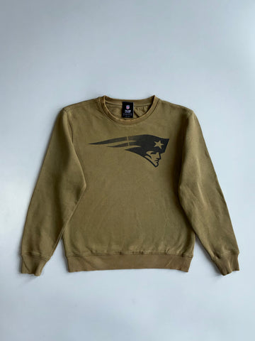 NFL Team Apparel | New England Patriots Logo Crewneck (M)